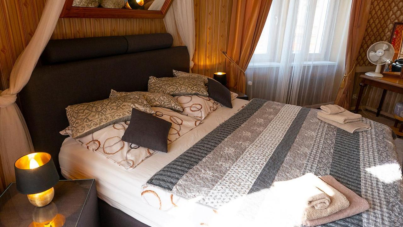 Light Rooms Прага Экстерьер фото